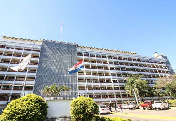 Funcionarios del IPS presentarán nota a Gubetich para urgir el pago de las gratificaciones » Ñanduti