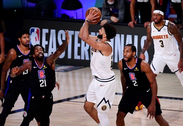 Nuggets eliminan a favoritos Clippers y jugarán final del Oeste ante Lakers