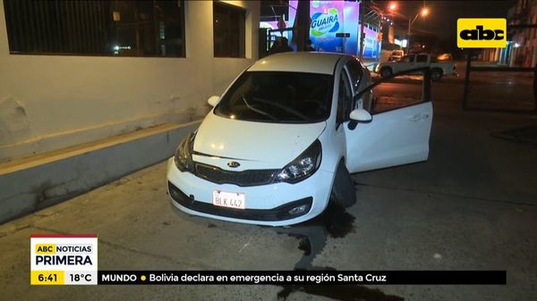 Conductor se quedó dormido y chocó contra un portón - ABC Noticias - ABC Color