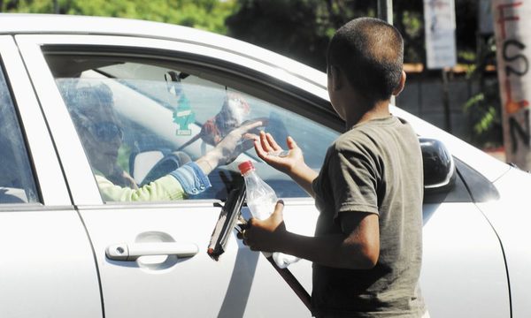 Imputan a tres madres que obligana sus hijos menores a trabajar en los semáforos – Diario TNPRESS