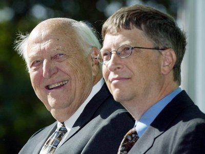 Murió el padre de Bill Gates