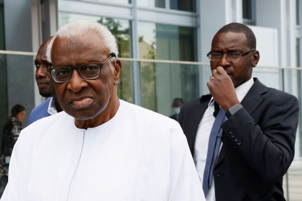 Expresidente de IAAF, Lamine Diack, es condenado a prisión por dopaje y corrupción