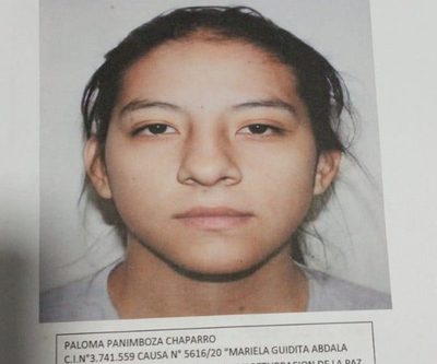 Escribió una carta de disculpas y se entregó una de las que quemó la bandera paraguaya en el Panteón de los Héroes