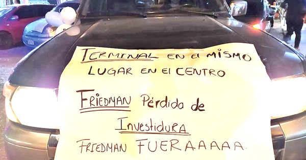 La Nación / Exigen la pérdida de investidura de Friedmann