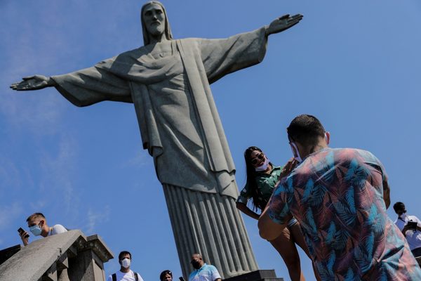Cultura y transporte, las actividades más impactadas por la pandemia en Brasil - MarketData