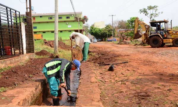 Intensifican limpieza barrial en CDE