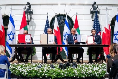 Histórico acuerdo entre Árabes e Israel
