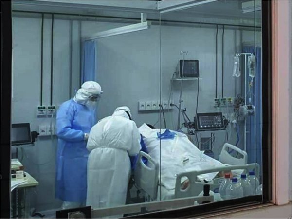 Hay camas y respiradores, pero recursos humanos no dan abasto