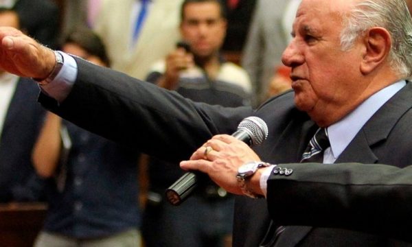 Ejecutivos demandan al Gobierno rescatar a Denis