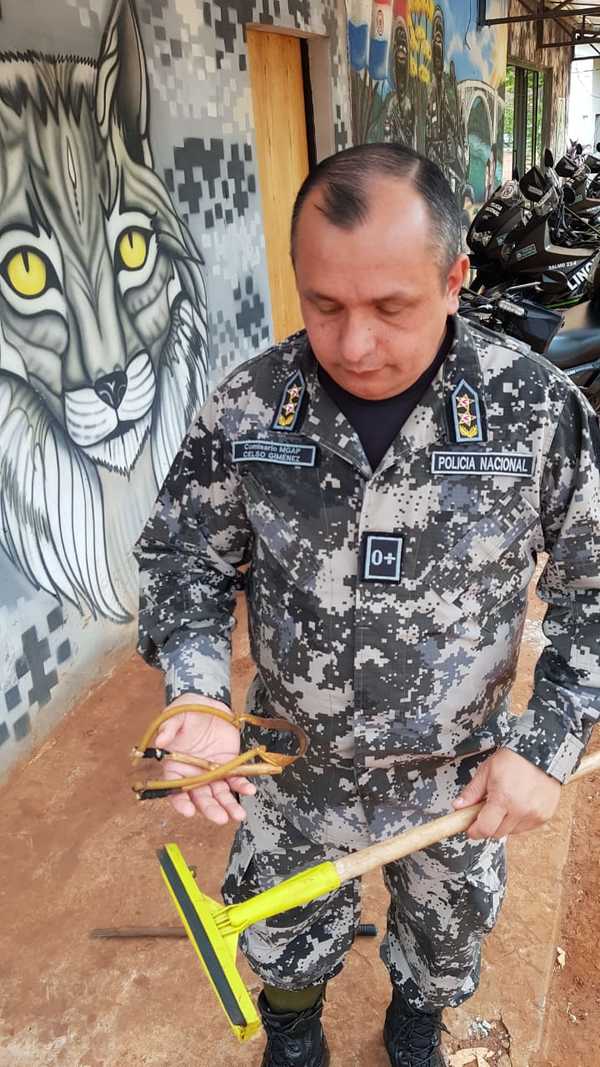 Grupo Lince a la caza de supuestos limpiavidrios apostados en semáforos