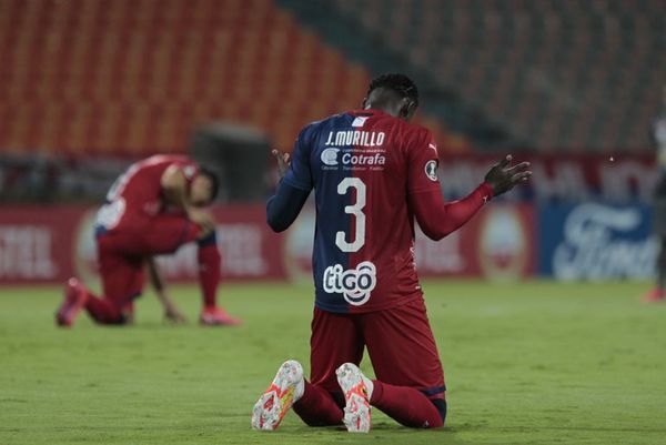 “Buenas noches”, la respuesta de Bobadilla sobre una posible renuncia - Fútbol - ABC Color