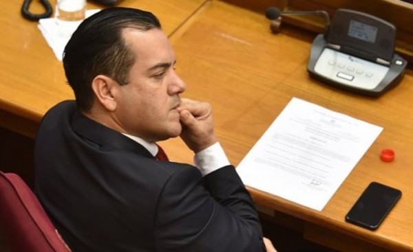 Vuelven a retrasar tratamiento de pérdida de investidura de Friedmann