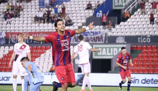 El olvidado 'Conejo' Benítez tiene club y jugará en Paraguay