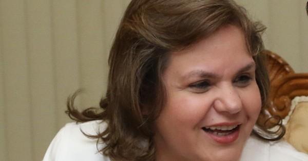 La Nación / Lilian Samaniego: ¿protectora del clan Ferreira y de Friedmann?