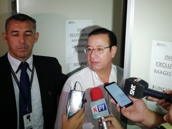 Juez ratifica la prisión preventiva del diputado Miguel Cuevas