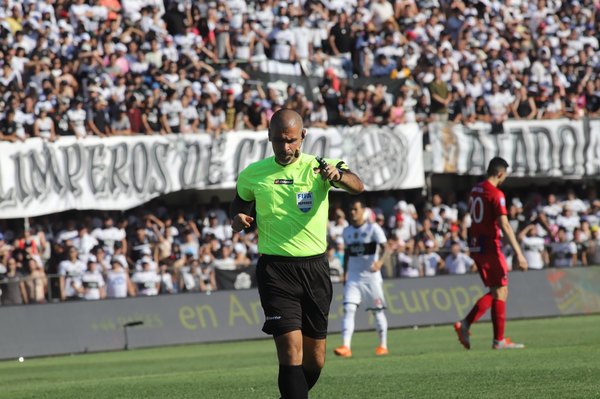 Éber Aquino estará en el partido estelar de fecha 20