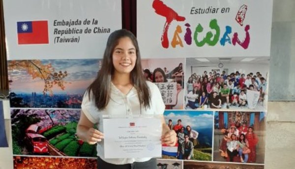 Crónica / Con la ganas de triunfar y “Paraguay en la maleta”, becados “rumbearán” a Taiwán