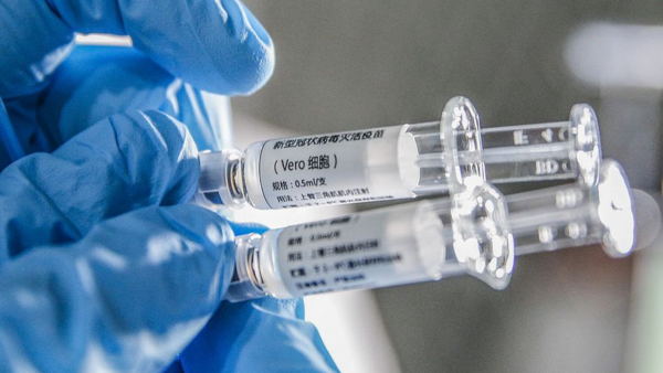 La vacuna china de Sinovac se probará en niños y adolescentes a final de mes