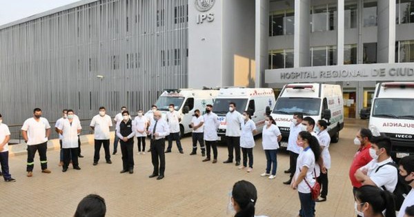 La Nación / Contratan 68 profesionales de la salud para reforzar traslado de pacientes de Alto Paraná