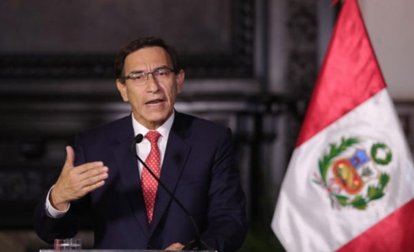 HOY / Presidente de Perú será sometido a juicio político