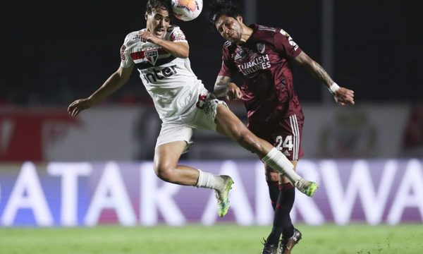 En partidazo, São Paulo y River igualaron 2-2