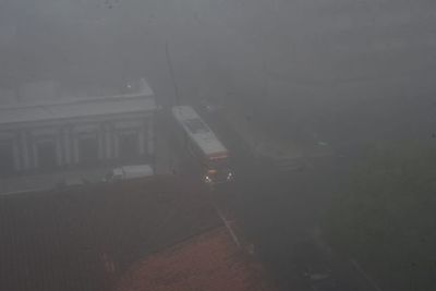 Niebla en Paraguay: Visibilidad llegó a 100 metros, dicen desde Meteorología - A La Gran 7-30 - ABC Color