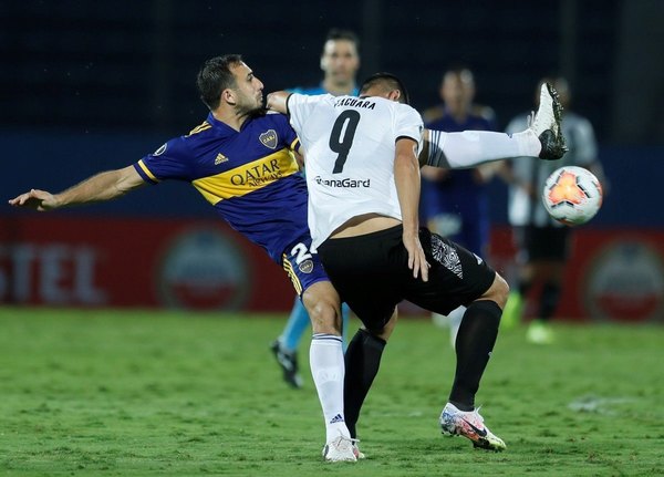 La rabia y el descargo de 'Tacuara' al ser cambiado ante Boca