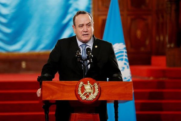 Presidente de Guatemala contrae la COVID-19 pero se encuentra estable  - Mundo - ABC Color