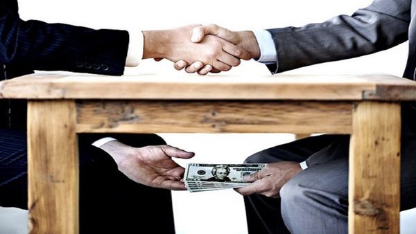 Los propios intereses del Gobierno