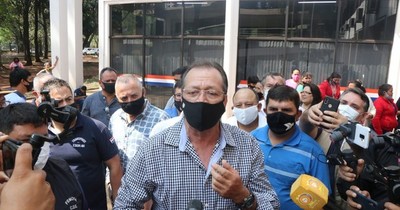 La Nación / Comercio de CDE quiere apertura total y no gradual como propone el Gobierno
