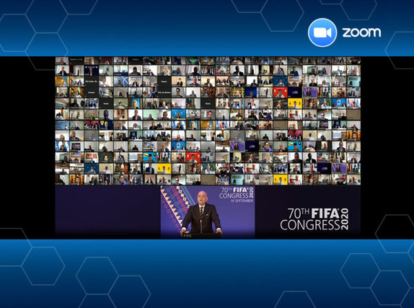 FIFA trabaja por el retorno de aficionados a estadios - APF