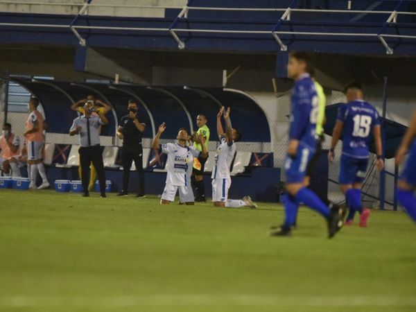 12 de Octubre triunfa ante el Danzarín