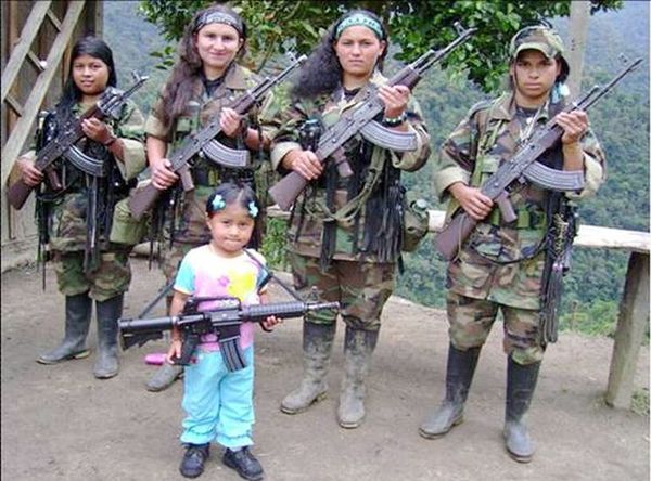 FARC dice que niñas secuestradas y violadas se unieron “voluntariamente” - Mundo - ABC Color