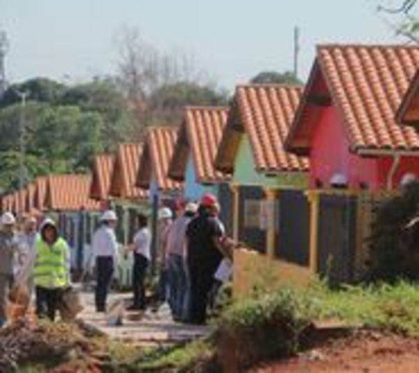 Procesan a supuestos invasores de barrio San Francisco - Paraguay.com