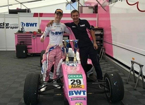 Duerksen cierra la segunda carrera de Hockenheim en el puesto 11