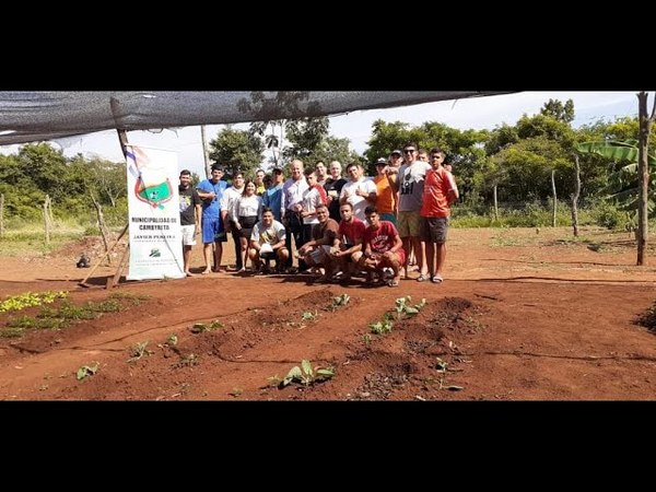 PREPARAN HUERTA PARA LA FAZENDA DA ESPERANZA