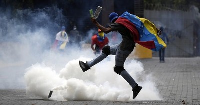 La Nación / Paraguay condena violación de derechos humanos en Venezuela