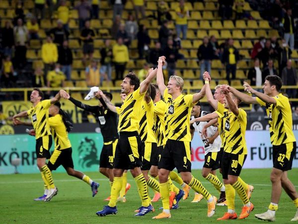 El Dortmund golea al Gladbach con doblete de Haaland