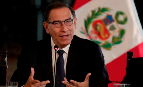 HOY / Congreso rechaza pedido de destituir a presidente peruano Martín Vizcarra