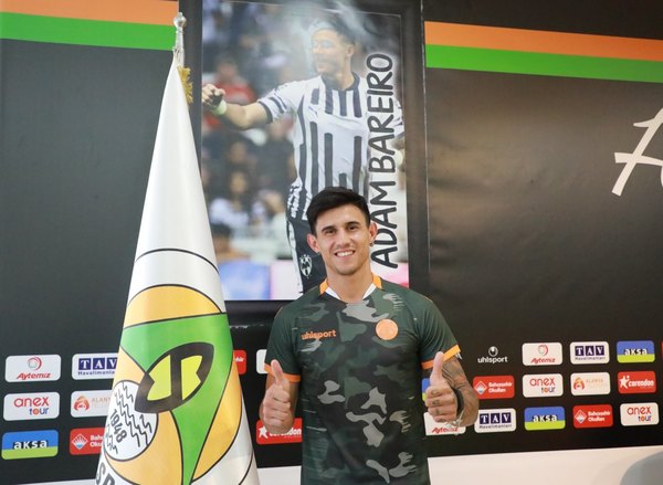 Doblete de Adam Bareiro para el triunfo del Alanyaspor de Turquía