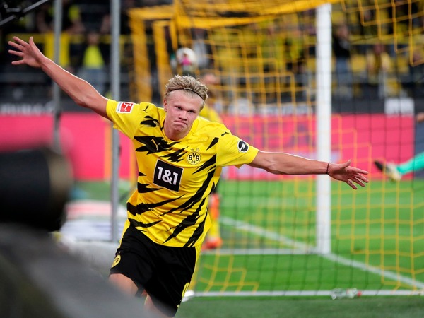 Erling Haaland comanda la goleada del Dortmund