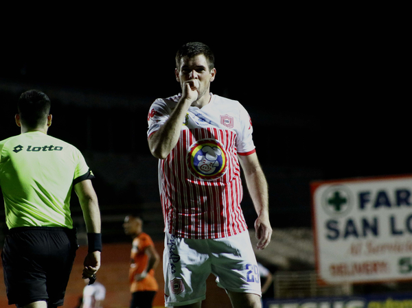 Rogerio Leitchweis y un doblete para que San Lorenzo vuelva a sonreír