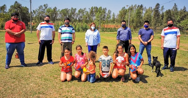 La Nación / Entusiasman en Misiones las “Plazas deportivas” de la SND