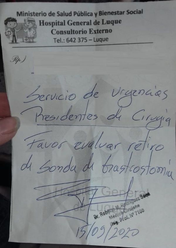Paciente con sonda de gastrostomía denuncia que deambula en hospital - Nacionales - ABC Color