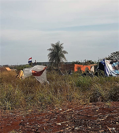 Invasiones COORDINADAS de propiedades privadas en Ciudad del Este