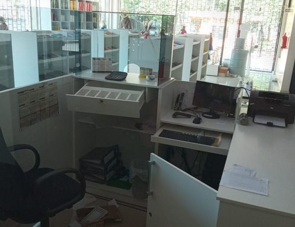 Roban dinero de librería del Obispado de CDE