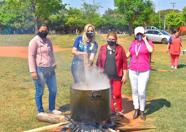Fiesta patronal en Villarrica con olla popular - Nacionales - ABC Color