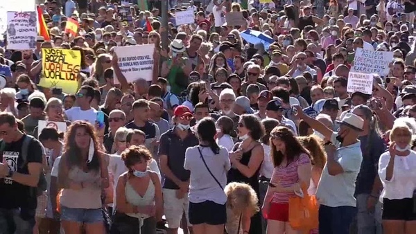 Madrileños protestan horas antes de las nuevas restricciones por COVID-19 » Ñanduti
