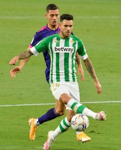 Betis triunfa en el debut de Tonny Sanabria