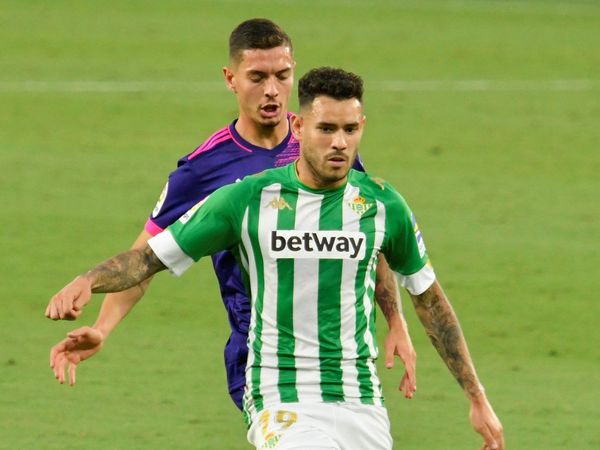 Betis triunfa en el debut de Tonny Sanabria